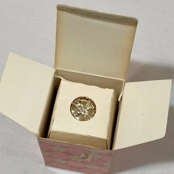 VTG Avon Milk Glass Powder in Original Box - Full - MOONWIND - Picture 4 of 12